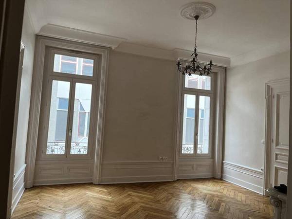 Appartement 4 pièces                                        - 42000 Saint-Étienne Réf : 13047