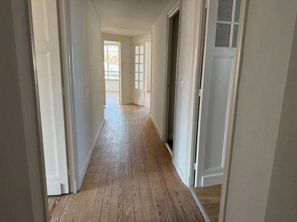 Appartement Bourgeois T4 dans résidence avec ascenseur
