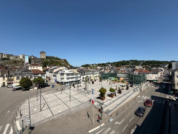 Appartement Bourgeois T4 dans résidence avec ascenseur