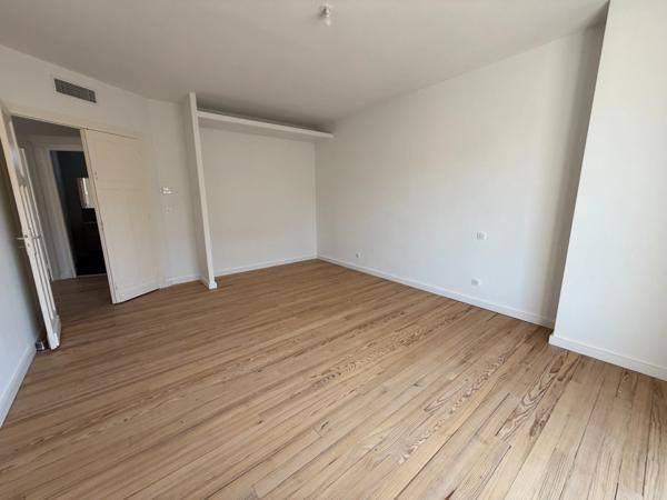 Appartement Bourgeois T4 dans résidence avec ascenseur