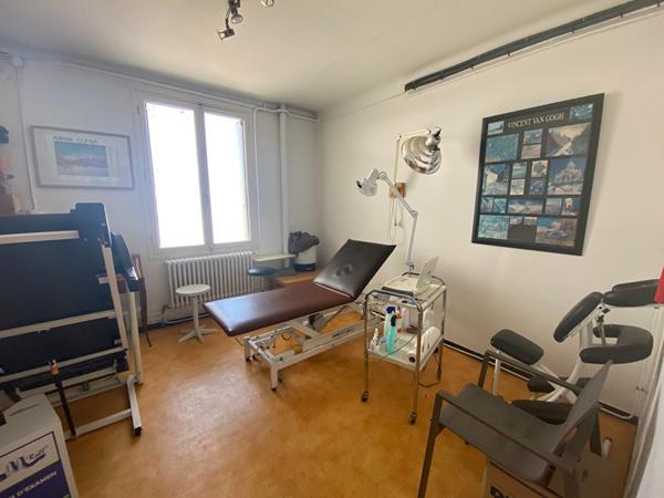 Local d'activité Venelles 85 m2