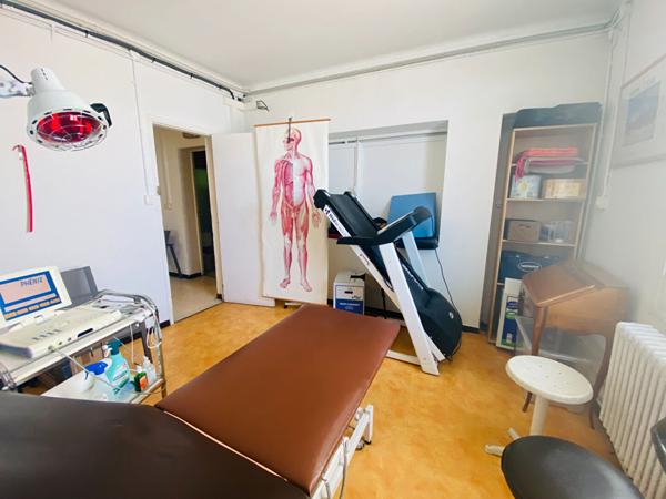 Local d'activité Venelles 85 m2