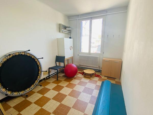 Local d'activité Venelles 85 m2