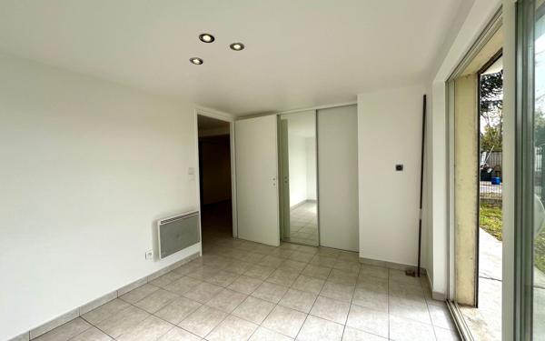 Appartement à louer    2 pièces • 75,77 m2 Tournefeuille