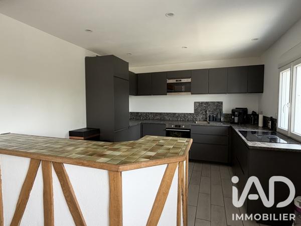Maison à vendre 6 pièces 110 m² Sainte-Geneviève