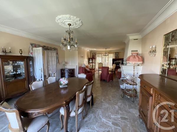 Maison à vendre  15 pièces - 270 m2 SALVIAC - 46