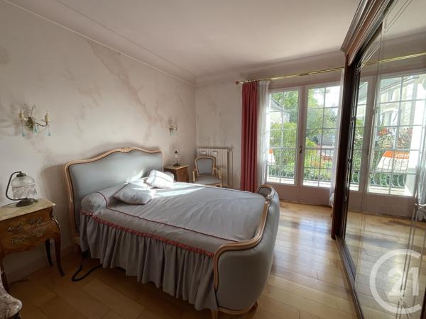 Maison à vendre  15 pièces - 270 m2 SALVIAC - 46