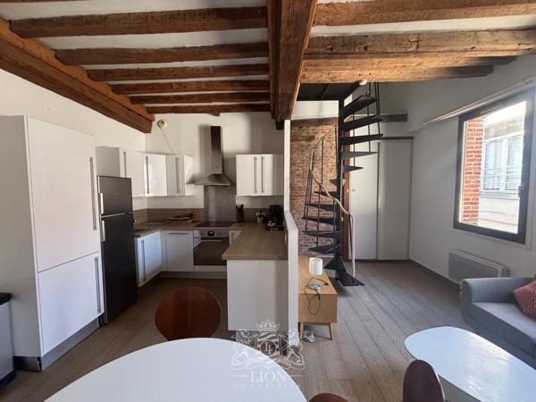 Vieux Lille, Rue de la Monnaie Appartement duplex T2