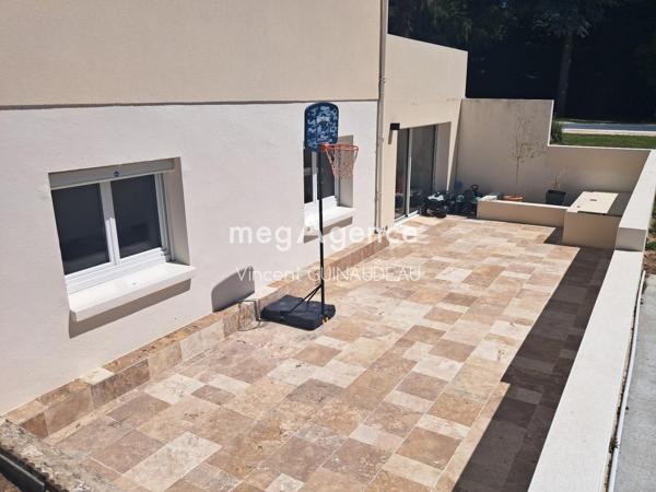Maison à CHOLET, 49300 - 7 pièces 197m²