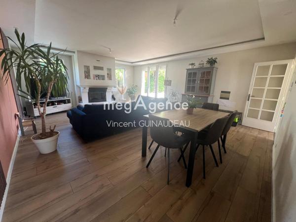 Maison à CHOLET, 49300 - 7 pièces 197m²
