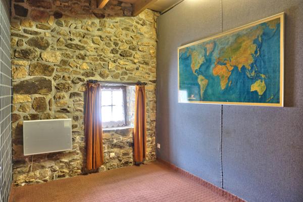 Lanvollon (22290) Beau potentiel pour cette longère en pierre à rénover