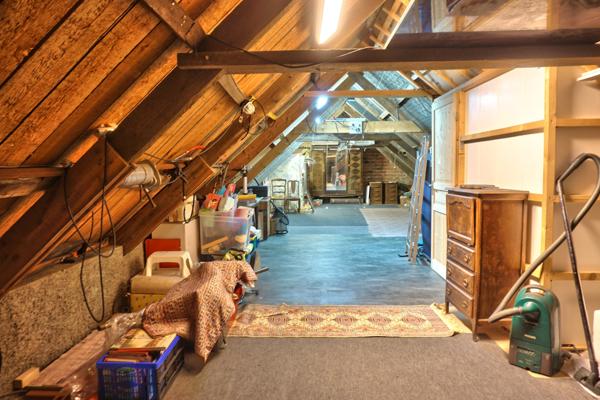 Lanvollon (22290) Beau potentiel pour cette longère en pierre à rénover