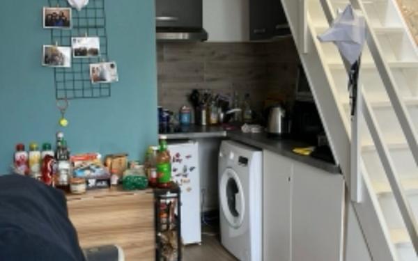 Appartement à vendre    2 pièces • 24,27 m2 Bordeaux