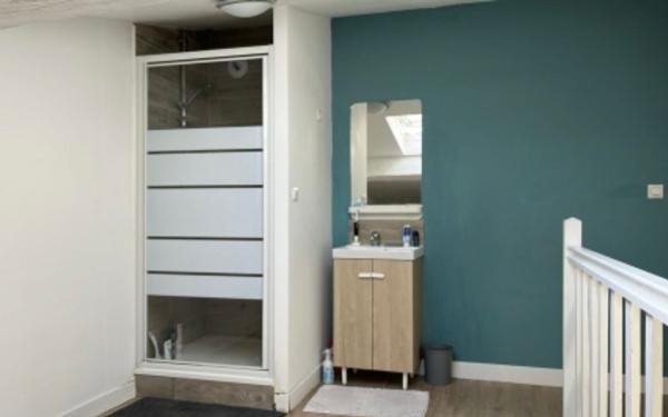 Appartement à vendre    2 pièces • 24,27 m2 Bordeaux