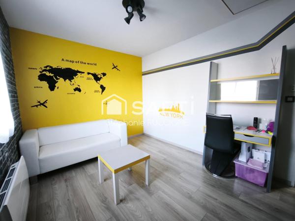 Villa contemporaine de plain-pied avec piscine et grand garage