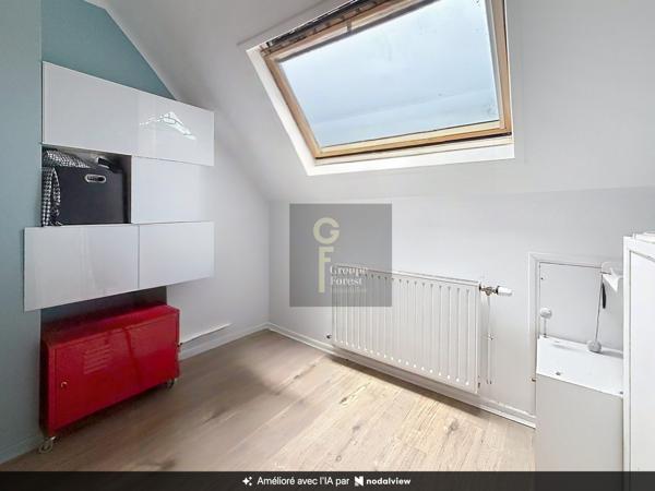 Marcq en Baroeul-Mairie, superbe maison semi-individuelle de 111 m2 beau séjour 4 ch et 2 salles de bains Garage