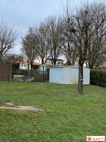 Maison de plain pied rénovée, 4 chambres à Saintes