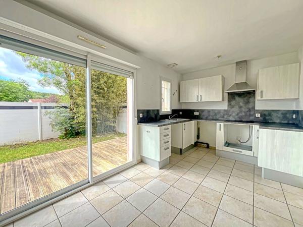 Vente
                Maison76,3 m² - 4 Pièces -
                    ROYAN (17200)