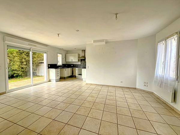 Vente
                Maison76,3 m² - 4 Pièces -
                    ROYAN (17200)