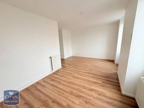 Appartement à louer 2 pièces 38.93m² Saint-Chamond (42400)