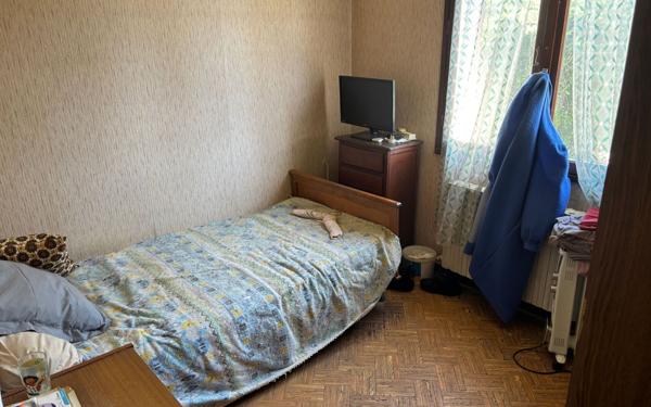 Maison à vendre    5 pièces •  Entraigues-sur-la-Sorgue