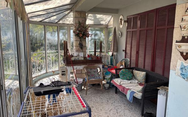 Maison à vendre    5 pièces •  Entraigues-sur-la-Sorgue