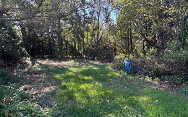 Maison à vendre    5 pièces •  Entraigues-sur-la-Sorgue