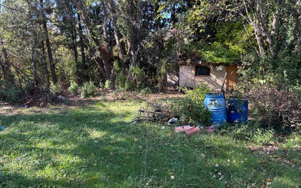 Maison à vendre    5 pièces •  Entraigues-sur-la-Sorgue