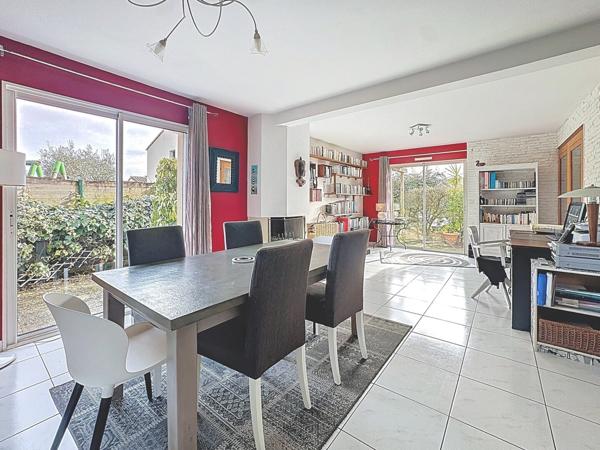 Maison familiale 5 chambres au calme dans son impasse