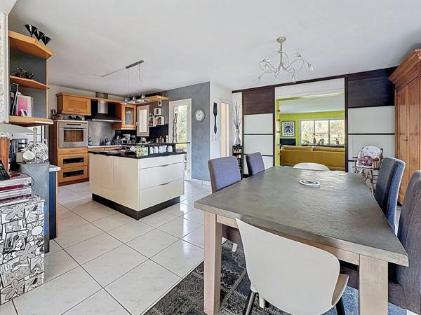 Maison familiale 5 chambres au calme dans son impasse