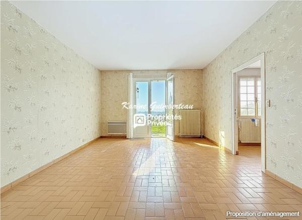 Montagne : Maison en pierre dans un hameau avec VUE