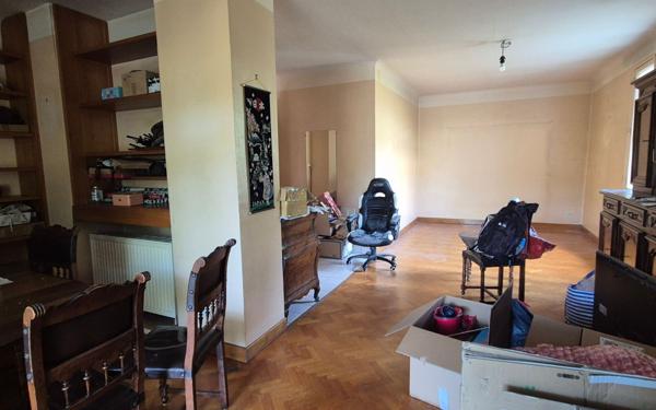 Immeuble à vendre    6 pièces •  Le Chambon-Feugerolles