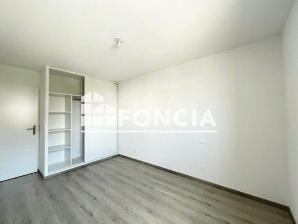 Location Appartement 3 pièces 67.71 m² - 44 AVENUE RENE CASSAGNE Cenon 33150