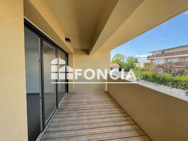 Location Appartement 3 pièces 67.71 m² - 44 AVENUE RENE CASSAGNE Cenon 33150