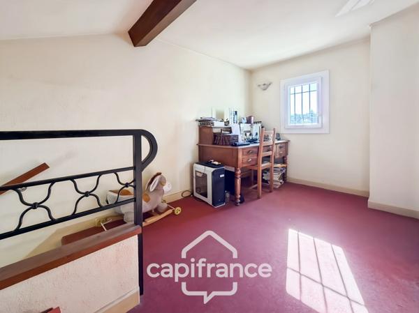 Maison à BOURG DE PEAGE (26) sur terrain de 659 m² proche du centre ville,