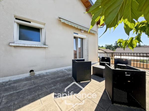 Maison à BOURG DE PEAGE (26) sur terrain de 659 m² proche du centre ville,