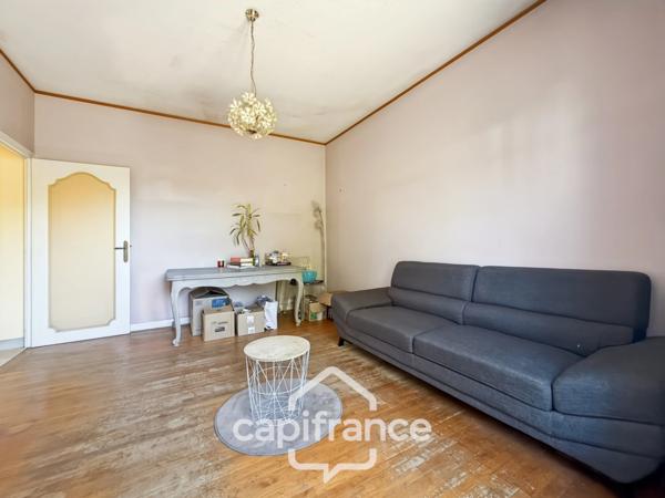 Maison à BOURG DE PEAGE (26) sur terrain de 659 m² proche du centre ville,