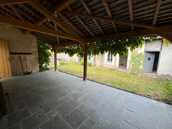 Maison de caractère avec fort potentiel à Lasse (49)