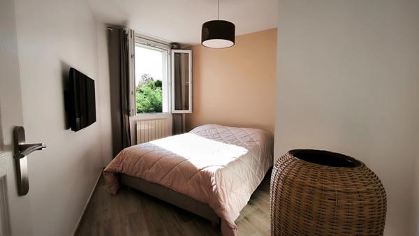 Appartement 4 pièces - 80m²- Balcon- 2 places de stationnement