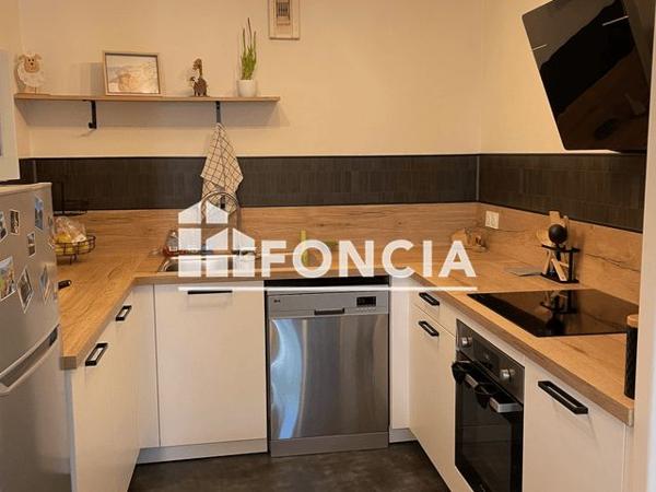 Location Appartement 2 pièces 48 m² - 4 RUE THEODULE RIBOT Saint-brieuc 22000