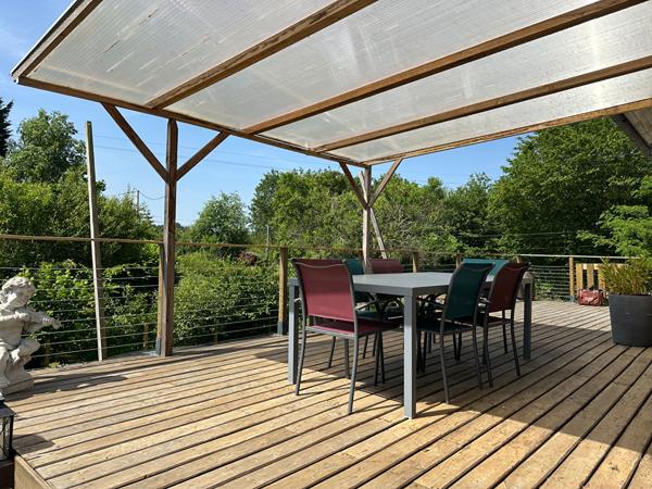 Spacieuse maison de 160m² implantée dans un écrin de verdure de 23000m²