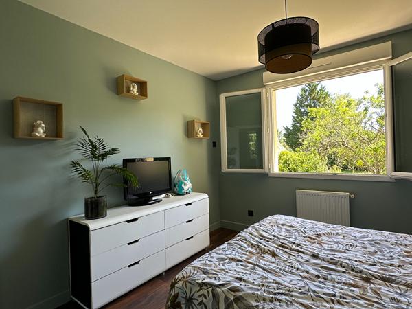 Spacieuse maison de 160m² implantée dans un écrin de verdure de 23000m²