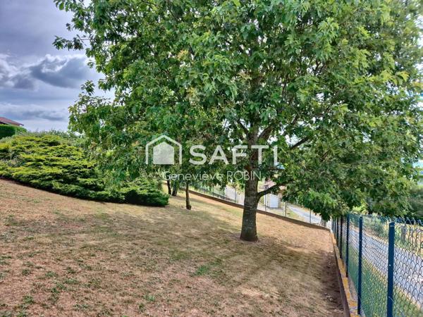 A proximité du centre village, vue dégagée