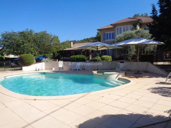 Vente Maison 10 pièces 240 m2 à Allemagne-en-Provence