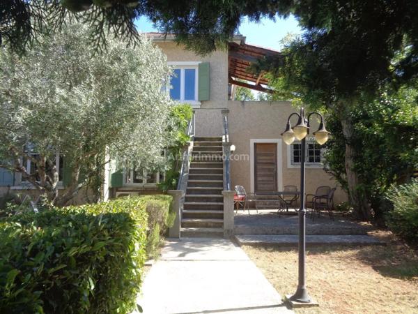 Vente Maison 10 pièces 240 m2 à Allemagne-en-Provence