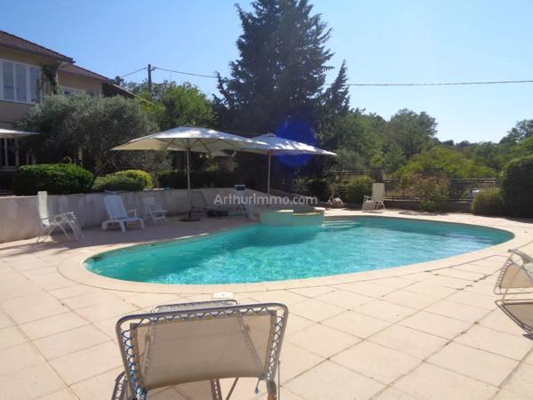 Vente Maison 10 pièces 240 m2 à Allemagne-en-Provence