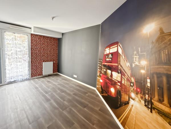 Appartement Jouy Le Moutier 5 pièce(s) 106 m2