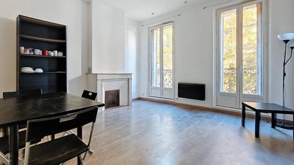 T2 bien agencé proche métro Joliette