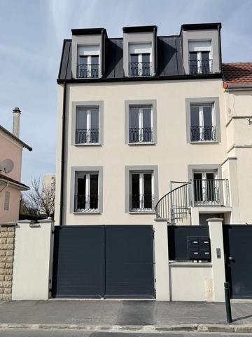 Maison - 9 pièce(s) - 240 m2