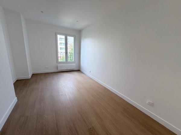 Maison - 9 pièce(s) - 240 m2